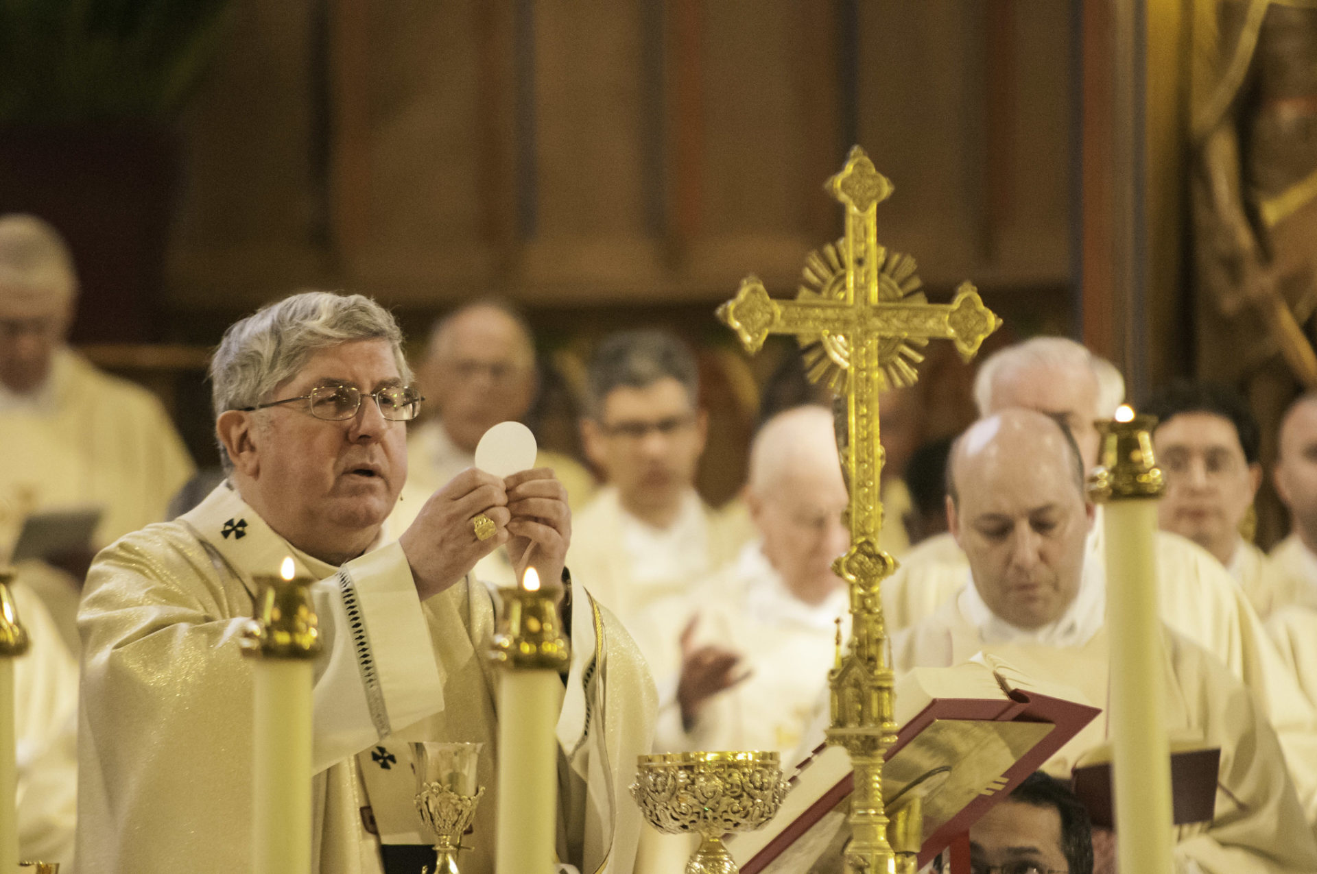 Jésus, prêtre et soleil de la liturgie